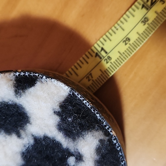 Fuzzy Leopard Birkenstock Wannabes 🖤 - Picture 10 of 10